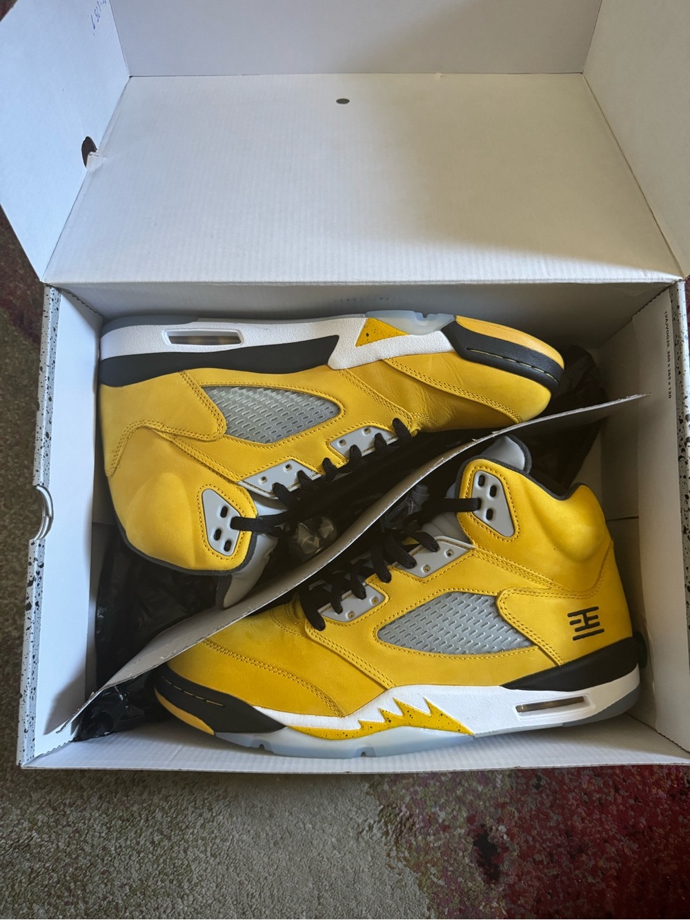 Air Jordan Retro 5 Tokyo